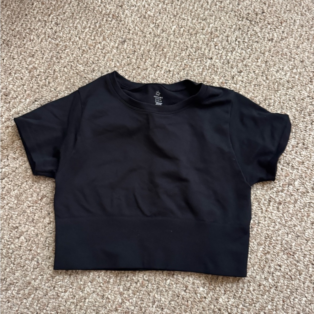 Offline by aerie black cropped t shirt